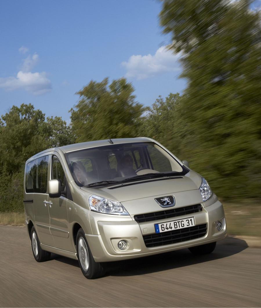  Peugeot Expert Tepee 2008 года  (фото 8 из 13)